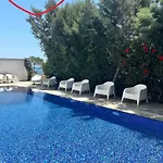 Lazuli Sea View & Pool Ap 502 Daire