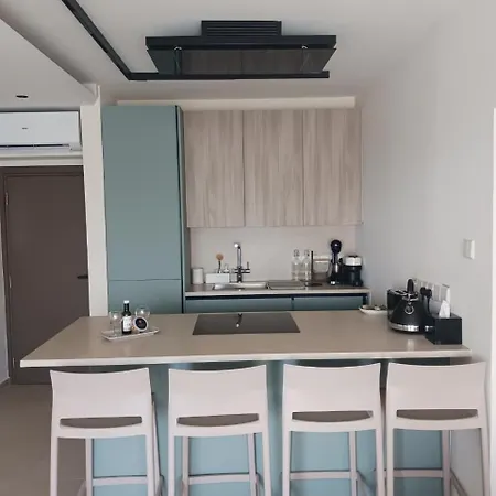 Lazuli Sea View&pool Ap 502 Apartment *