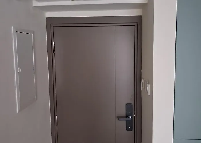 Lazuli Sea View & Pool Ap 502 Ларнака