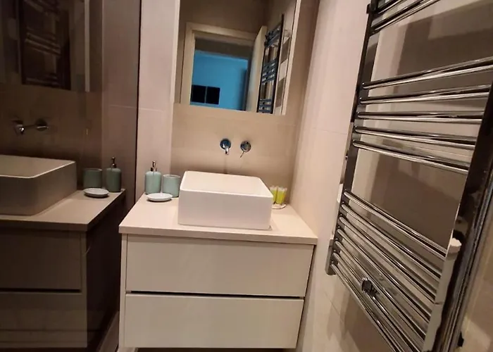 Lazuli Sea View & Pool Ap 502 *