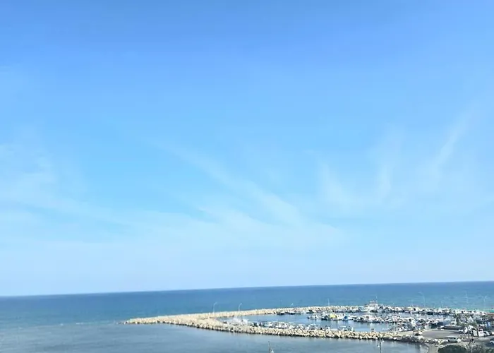 Lazuli Sea View & Pool Ap 502