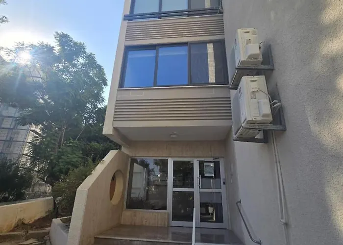 Lazuli Sea View & Pool Ap 502 Apartment